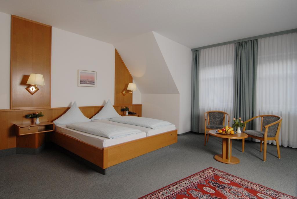 Stadthotel Muenze Bad Mergentheim Pokoj fotografie